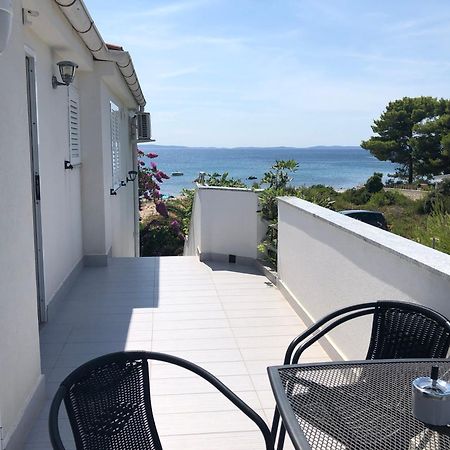 Mirakul Apartments Vir Dış mekan fotoğraf