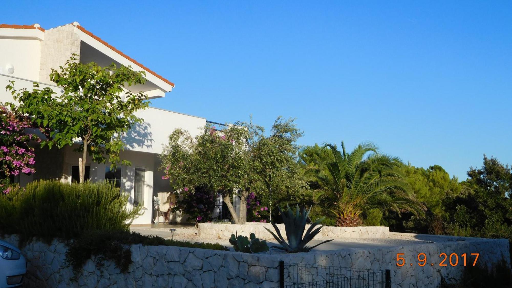 Mirakul Apartments Vir Dış mekan fotoğraf
