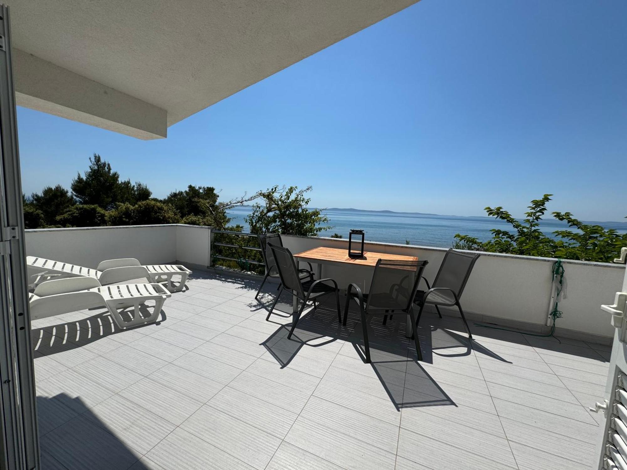 Mirakul Apartments Vir Dış mekan fotoğraf