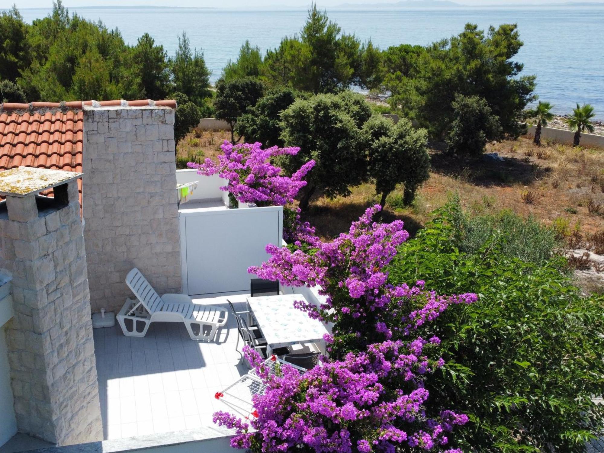 Mirakul Apartments Vir Dış mekan fotoğraf