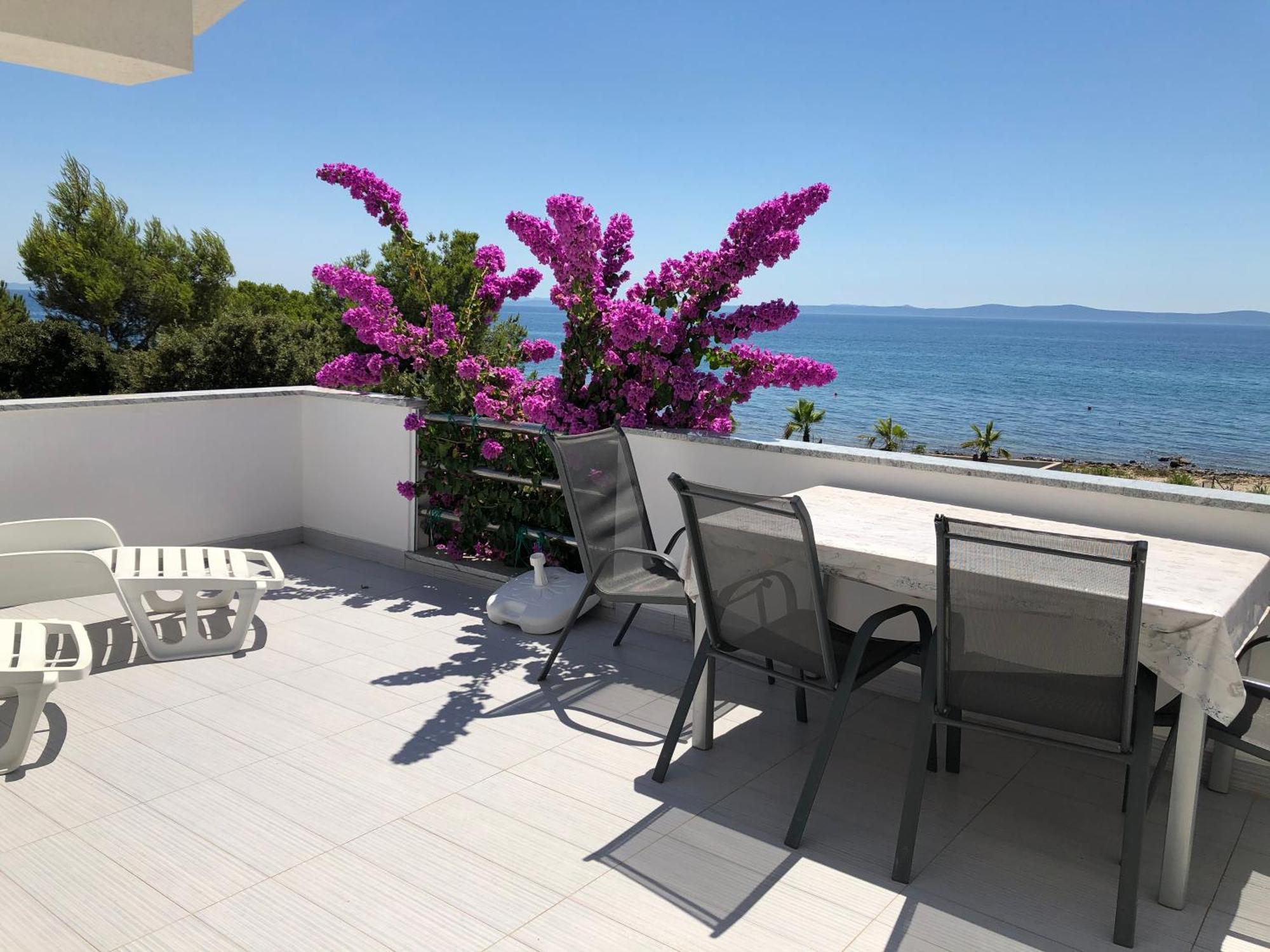 Mirakul Apartments Vir Dış mekan fotoğraf