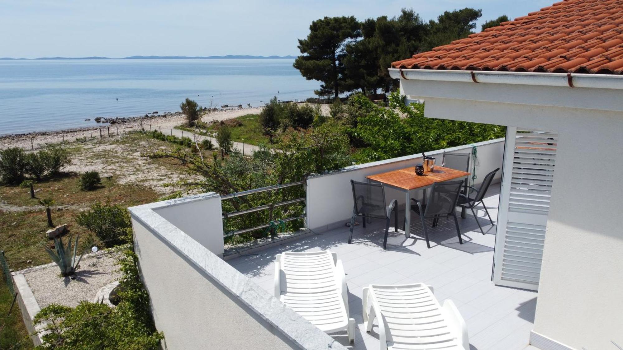 Mirakul Apartments Vir Dış mekan fotoğraf