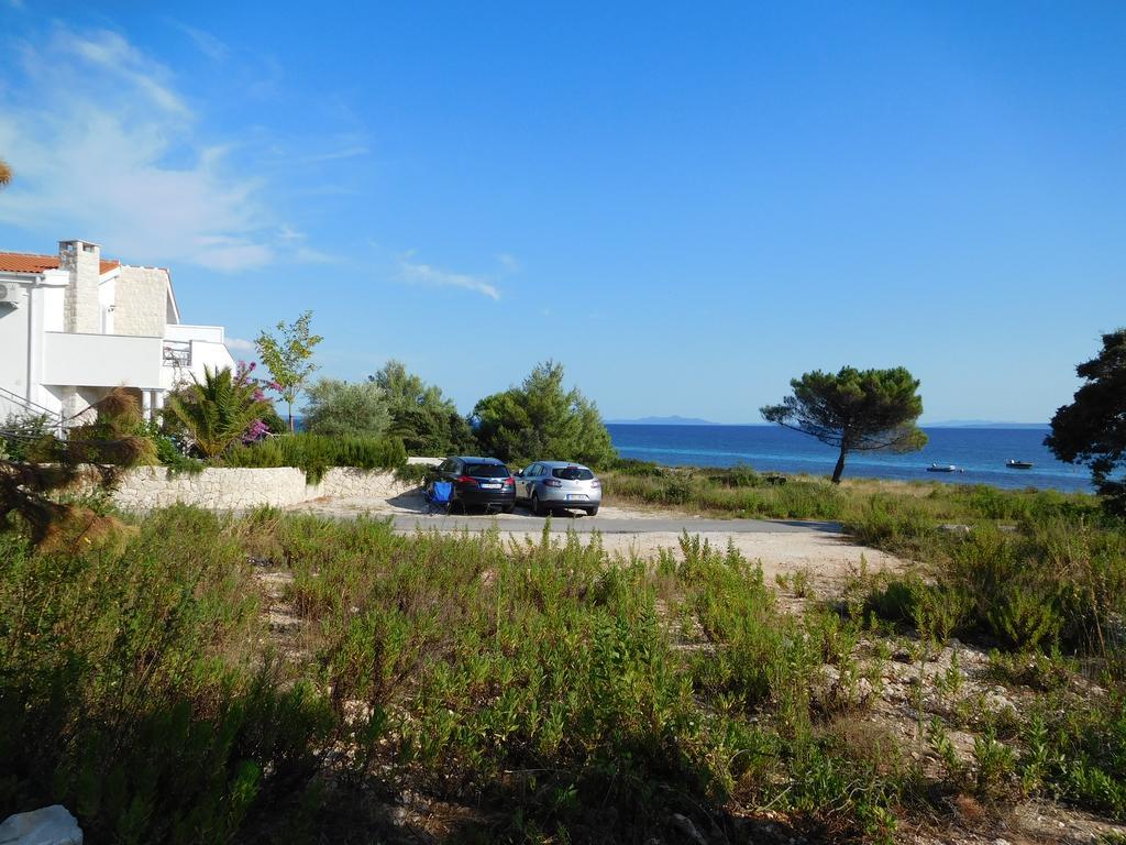 Mirakul Apartments Vir Dış mekan fotoğraf