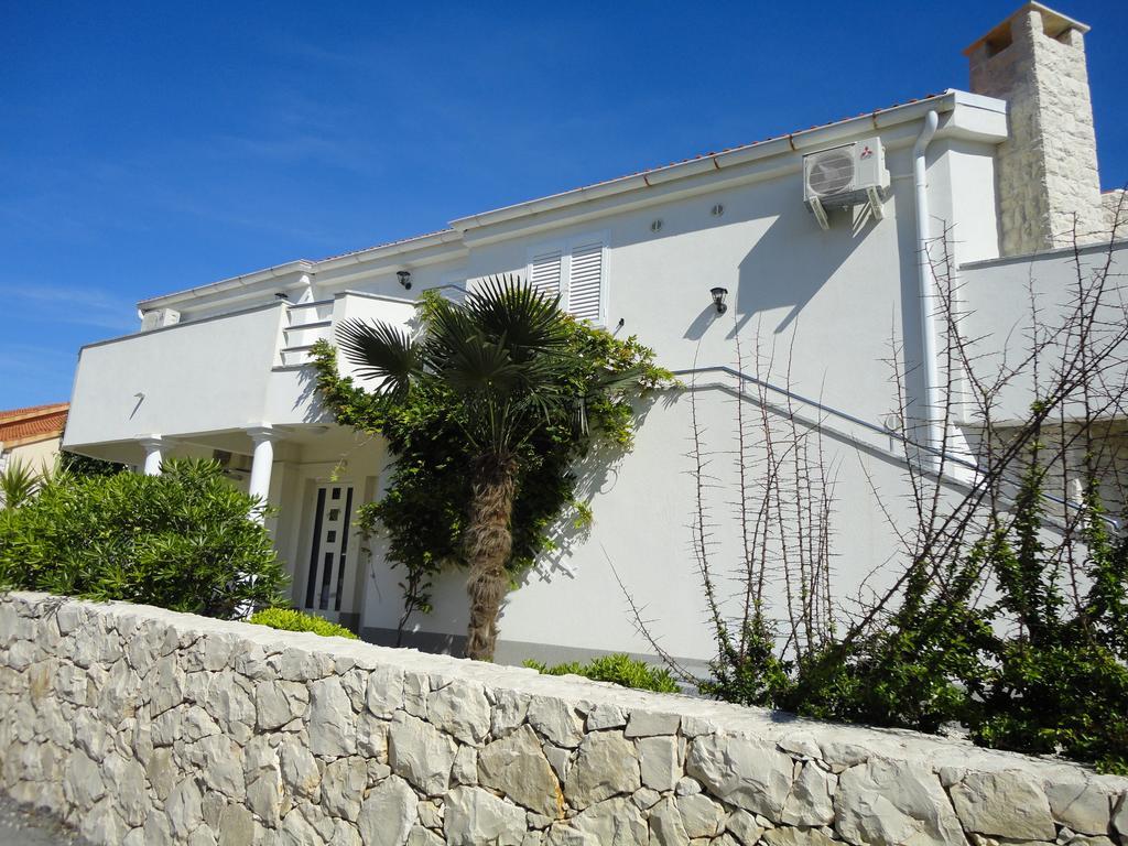 Mirakul Apartments Vir Dış mekan fotoğraf